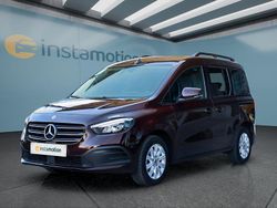 Rot Gebraucht 2024 Mercedes 180 Limousine | 29.599 € (Fairer Preis)