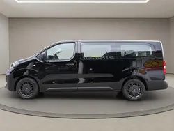 Schwarz schwarz schwarz Neu 2025 Opel Vivaro Basis Van | 41.738 € (Etwas zu teuer)