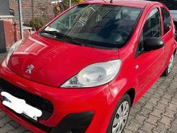 Rot Gebraucht 2014 Peugeot 107 Style Kleinwagen | 2.600 € (Fairer Preis)