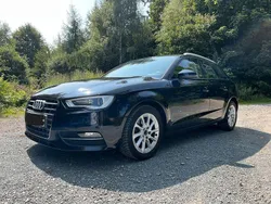 Schwarz Gebraucht 2013 Audi A3 Sportback Attraction Limousine | 12.000 € (Fairer Preis)
