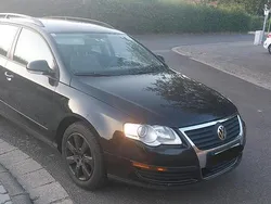 Schwarz Gebraucht 2005 VW Passat Kombi | 1.800 € (Teuer)
