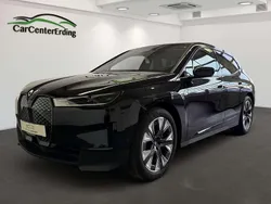 Black sapphire metallic Gebraucht 2022 BMW iX SUV | 41.990 € (Superpreis)