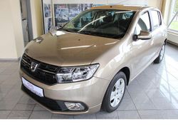 Beige Gebraucht 2020 Dacia Sandero Comfort Limousine | 9.988 € (Fairer Preis)