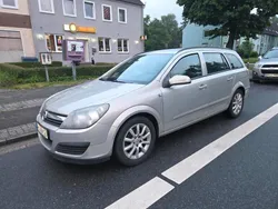 Grau Gebraucht 2006 Opel Astra Kombi | 1.600 € (Guter Preis)