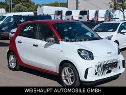 Weiß Gebraucht 2022 Smart ForFour Electric Drive Kleinwagen | 9.990 € (Fairer Preis)