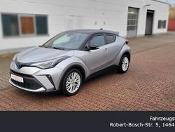 Shimmeringsilber metallic/ dach schwarz Gebraucht 2022 Toyota C-HR SUV | 23.815 € (Fairer Preis)