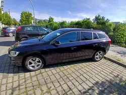 Blau Gebraucht 2018 Volvo V60 Kinetic Kombi | 16.500 € (Superpreis)