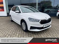 Weiß Gebraucht 2022 Skoda Fabia Ambition Kleinwagen | 13.490 € (Guter Preis)