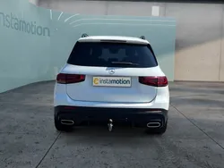 Mercedes GLB220