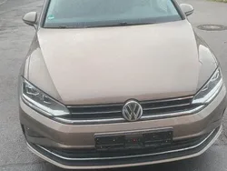 Gold Gebraucht 2018 VW Golf Sportsvan Van / Kleinbus | 14.999 € (Guter Preis)