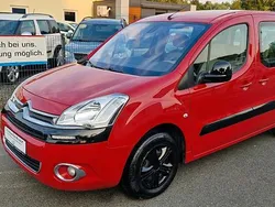 Rot Gebraucht 2012 Citroën Berlingo SELECTION Van / Kleinbus | 8.990 € (Fairer Preis)