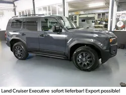 Dark grey underground Neu 2024 Toyota Land Cruiser Executive SUV | 81.590 € (Guter Preis)
