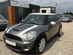 Grau Gebraucht 2010 Mini Cooper Kleinwagen | 6.490 € (Teuer)