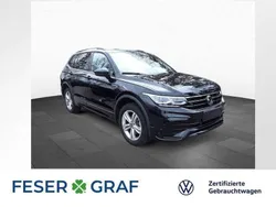 Deep black perleffekt Gebraucht 2024 VW Tiguan Allspace R-line SUV | 46.790 € (Fairer Preis)