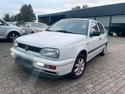 Weiß Gebraucht 1993 VW Golf III Kleinwagen | 800 €