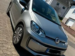 Silber Gebraucht 2021 VW e-up! Style Kleinwagen | 14.700 € (Fairer Preis)