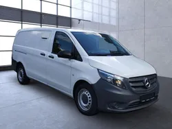 Arktikweiss Gebraucht 2021 Mercedes Vito Van / Kleinbus | 23.590 € (Guter Preis)