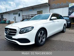 Weiß Gebraucht 2019 Mercedes E220 Avantgarde Limousine | 18.990 € (Superpreis)