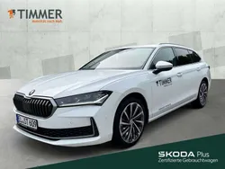 Kristallweiß uni Gebraucht 2024 Skoda Superb LAURIN & KLEMENT Kombi | 40.898 €