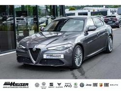 Grau Gebraucht 2016 Alfa Romeo Giulia Super Limousine | 19.985 € (Etwas zu teuer)