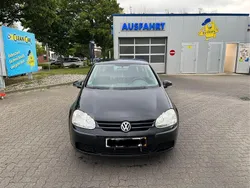 Schwarz Gebraucht 2005 VW Golf IV Limousine | 2.399 € (Guter Preis)