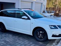 Weiß Gebraucht 2017 Skoda Octavia Drive Kombi | 7.900 € (Guter Preis)
