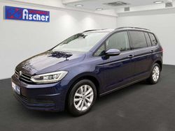 Atlantic blue metallic Gebraucht 2017 VW Touran Comfortline Van / Kleinbus | 16.850 € (Guter Preis)