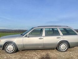 Silber Gebraucht 1990 Mercedes E300 Sportline Kombi | 7.500 €