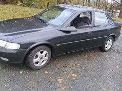Schwarz Gebraucht 1997 Opel Vectra Limousine | 1.250 € (Fairer Preis)