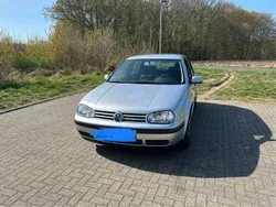 Silber Gebraucht 2001 VW Golf IV Edition Limousine | 3.000 € (Etwas zu teuer)