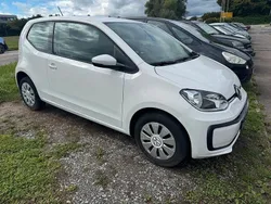 Weiß Gebraucht 2017 VW up! move up! Kleinwagen | 6.950 € (Fairer Preis)