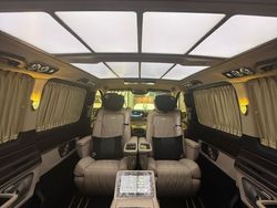 Schwarz Neu 2025 Mercedes V300 Van / Kleinbus | 154.999 €
