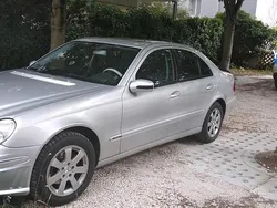 Silber Gebraucht 2003 Mercedes E200 Limousine | 4.200 € (Fairer Preis)