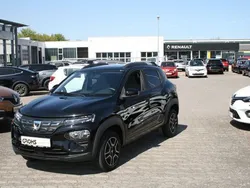 Schwarz (magmaschwarz) Gebraucht 2022 Dacia Spring Comfort Plus Kleinwagen | 10.790 € (Fairer Preis)