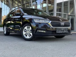 Schwarz Gebraucht 2023 Skoda Octavia Ambition Kombi | 16.999 € (Guter Preis)