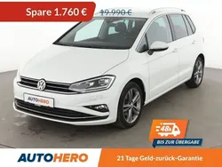 Weiß Gebraucht 2019 VW Golf Sportsvan Highline Van / Kleinbus | 18.230 € (Fairer Preis)