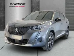 Grau Gebraucht 2023 Peugeot 2008 Allure SUV | 17.590 € (Teuer)