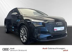 Mythosschwarz (metallic) Gebraucht 2022 Audi e-tron SUV | 29.750 € (Fairer Preis)