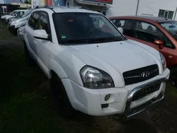 Weiß Gebraucht 2009 Hyundai Tucson Edition+ SUV | 4.950 € (Fairer Preis)