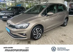 Gold Gebraucht 2018 VW Golf Sportsvan Join Van / Kleinbus | 16.470 € (Etwas zu teuer)