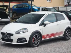Weiß Gebraucht 2009 Abarth Grande Punto Kleinwagen | 4.990 €