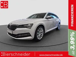 Weiss Gebraucht 2022 Skoda Superb Style Kombi | 34.750 € (Teuer)