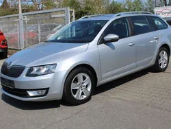 Silber Gebraucht 2014 Skoda Octavia Elegance Kombi | 9.800 € (Fairer Preis)