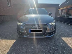 Grau Gebraucht 2014 Audi A1 Sportback S-Line Kleinwagen | 13.000 € (Guter Preis)