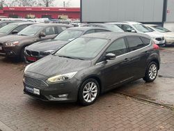 Grau Gebraucht 2017 Ford Focus Titanium Limousine | 9.900 € (Fairer Preis)