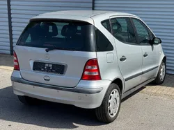 Silber Gebraucht 2001 Mercedes A160 Van / Kleinbus | 3.990 €