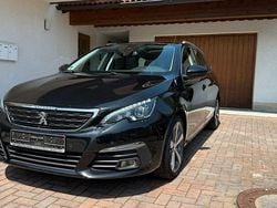 Schwarz Gebraucht 2017 Peugeot 308 Allure Kombi | 11.999 € (Fairer Preis)