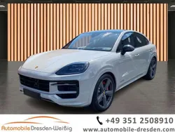 Kreide Neu 2025 Porsche Cayenne GTS SUV | 169.980 € (Fairer Preis)