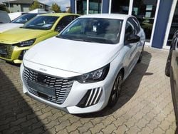 Weiß Neu 2025 Peugeot 208 Allure Kleinwagen | 25.501 € (Etwas zu teuer)