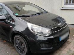 Schwarz Gebraucht 2013 Kia Rio Kleinwagen | 3.500 € (Fairer Preis)